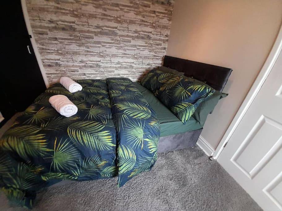 Fabulous Holiday Home - Sleeps 6 Бишъп Оукланд Екстериор снимка
